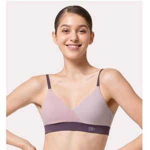 Anywhere Color Clash Sports Bra